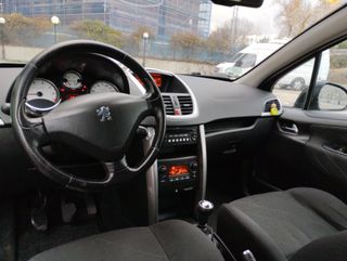 Peugeot 207 - Año 2007 Etiqueta C