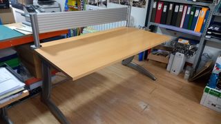 Mesa estudio/despacho amplia