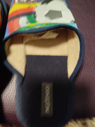 Zapatillas niño talla 35 sin usar