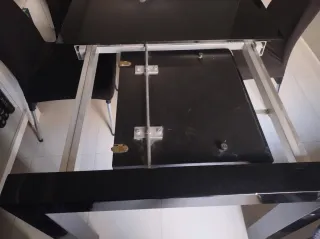 Mesa comedor extensible cristal y metal