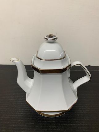 Teiera in porcellana bianca e oro bavaria