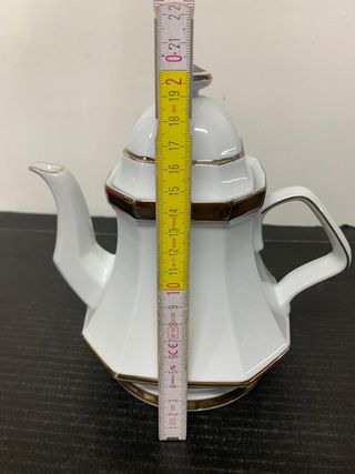 Teiera in porcellana bianca e oro bavaria