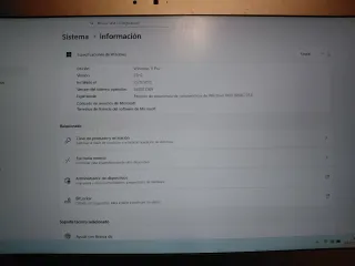 Portátil ASUS ZenBook UX305UA