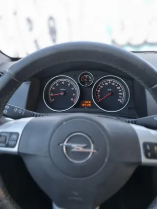 Opel Astra 2009