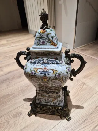Jarrón Porcelana Bronce Chino
