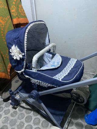 Carro de bebé para muñeca azul