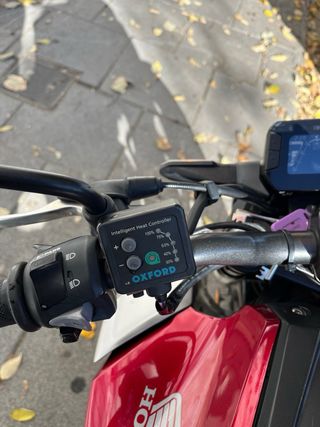 Honda CB125R Motocicleta