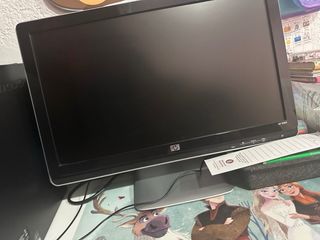 Ordenador de sobremesa Lenovo Negro/Rojo