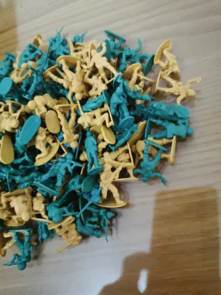 Lotto soldatini plastica