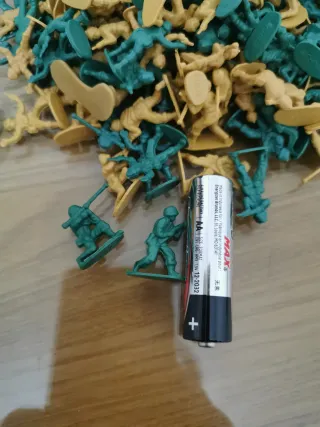 Lotto soldatini plastica