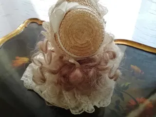 Bambola porcellana SABA ITALIA