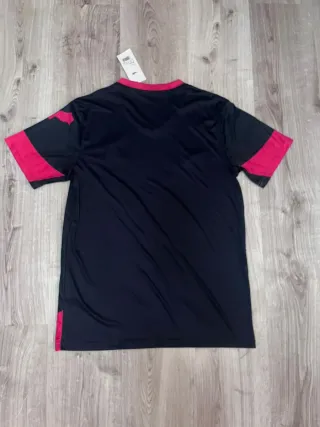 Camiseta Puma Negra y Rosa