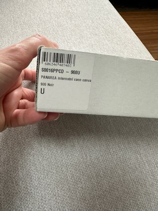 •	“Auténtico, no boutique Dior, distribución Pana