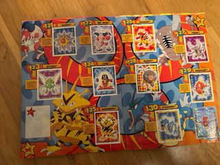 Album di figurine Pokémon: mancano le figurine delle foto