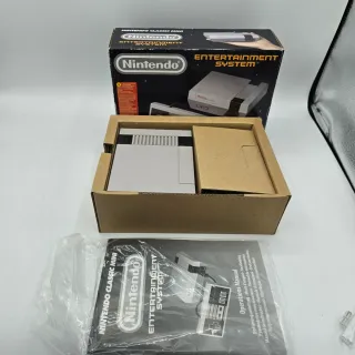 Nintendo NES Classic Mini Console pari al nuovo