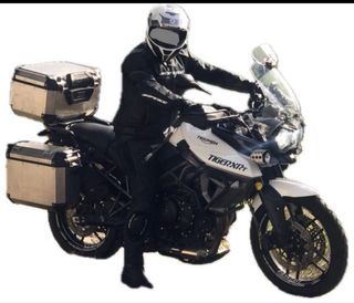 Moto Triumph Tiger XRT Blanca.