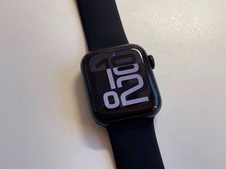 Apple Watch SE (2022) como nuevo + regalos