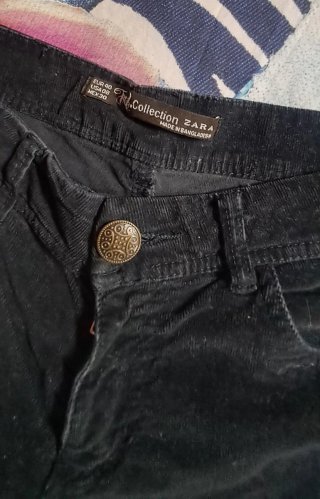 Pantalón pana mujer Zara negro