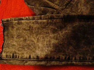 Pantalón vaquero skinny desgastado