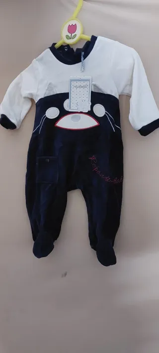 Pelele bebé azul y blanco con dibujo