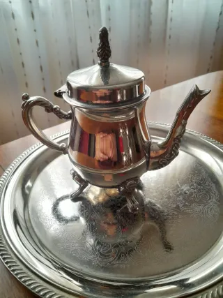 Juego de té plateado con bandeja