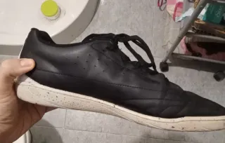 Botines de fútbol sala negros