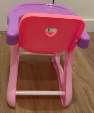Trona de juguete rosa y morada