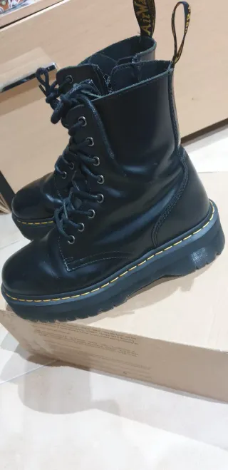 Dr. Martens Platform Nere