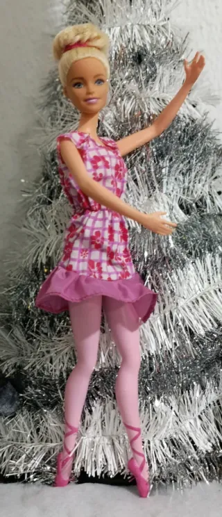 Barbie Bailarina Vestido Rosa Flores