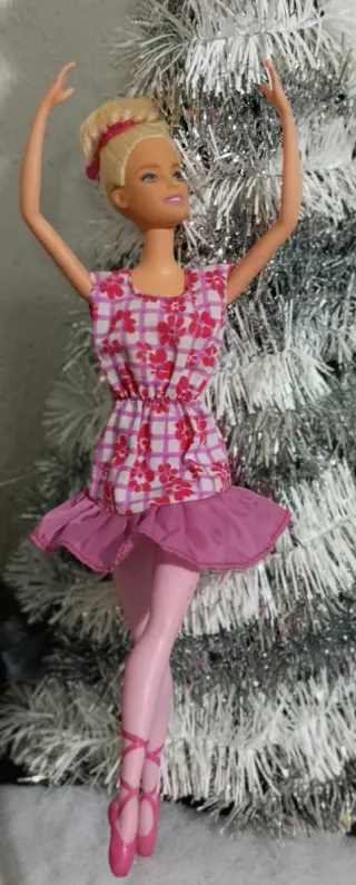 Barbie Bailarina Vestido Rosa Flores