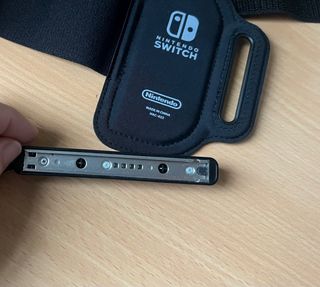 Accesorio Nintendo Switch: Correa y Soporte