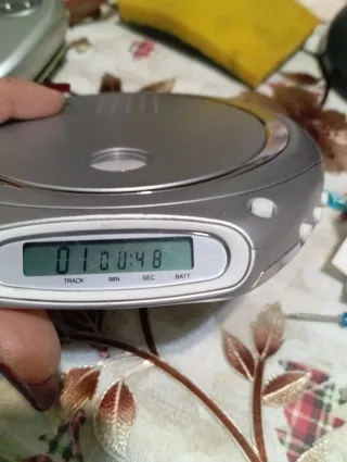 Lettore CD Portatile Grigio Argento