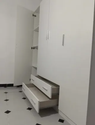 Nuovi armadi guardaroba 2, 3 e 4 porte con ante scorrevoli