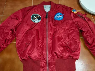 Chaqueta Alpha Industries MA1 NASA Roja