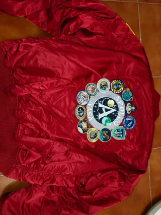 Chaqueta Alpha Industries MA1 NASA Roja