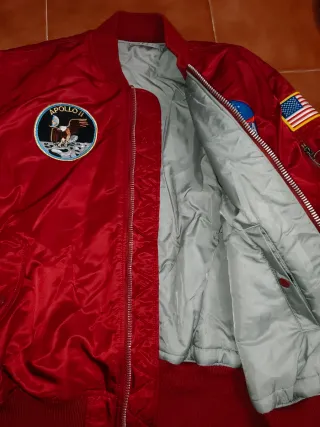 Chaqueta Alpha Industries MA1 NASA Roja