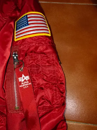 Chaqueta Alpha Industries MA1 NASA Roja
