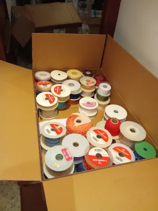 Lote de cremalleras merceríabotones, cintas al vie