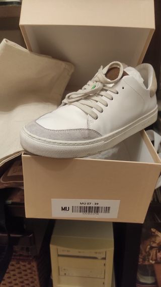 Zapatillas MU Talla 39 Gris Blanco