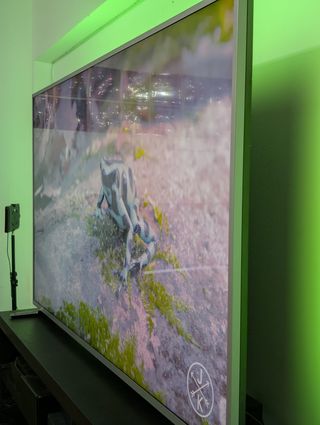 TV 70” 4K HDR Ambilight