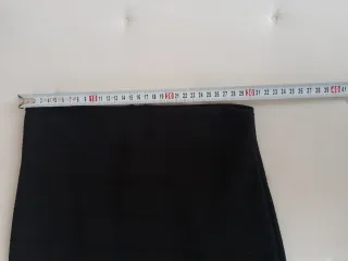 Falda elástica negra