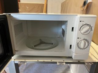 Microonde bianco OK