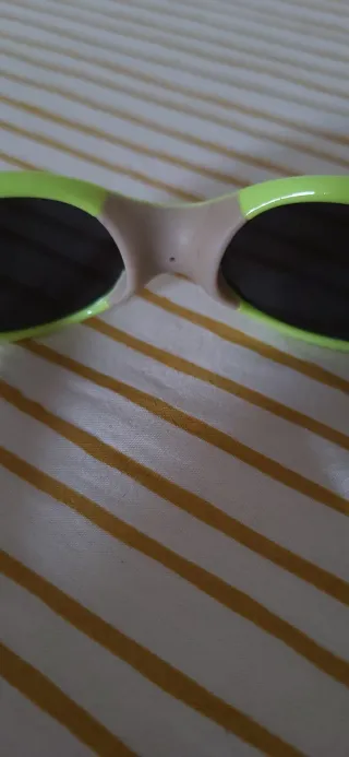 Occhiali da sole per bambini con lenti a specchio