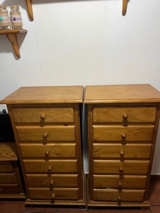 Comodini in legno massello