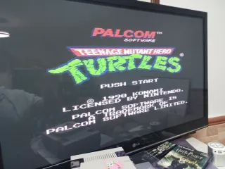 Consola Yess 8-Bit con 3 juegos donkey Kong turtel