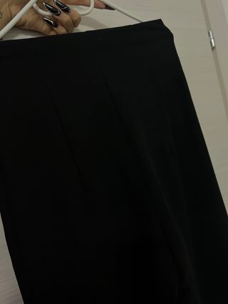 Pantaloni neri eleganti con cintura