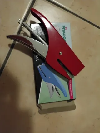 Cucitrice a Pinza Pitagora 11PIT0101 + Graffette