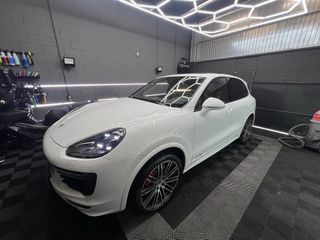 Porsche Cayenne GTS Exclusive