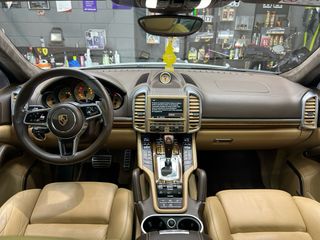 Porsche Cayenne GTS Exclusive