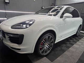 Porsche Cayenne GTS Exclusive